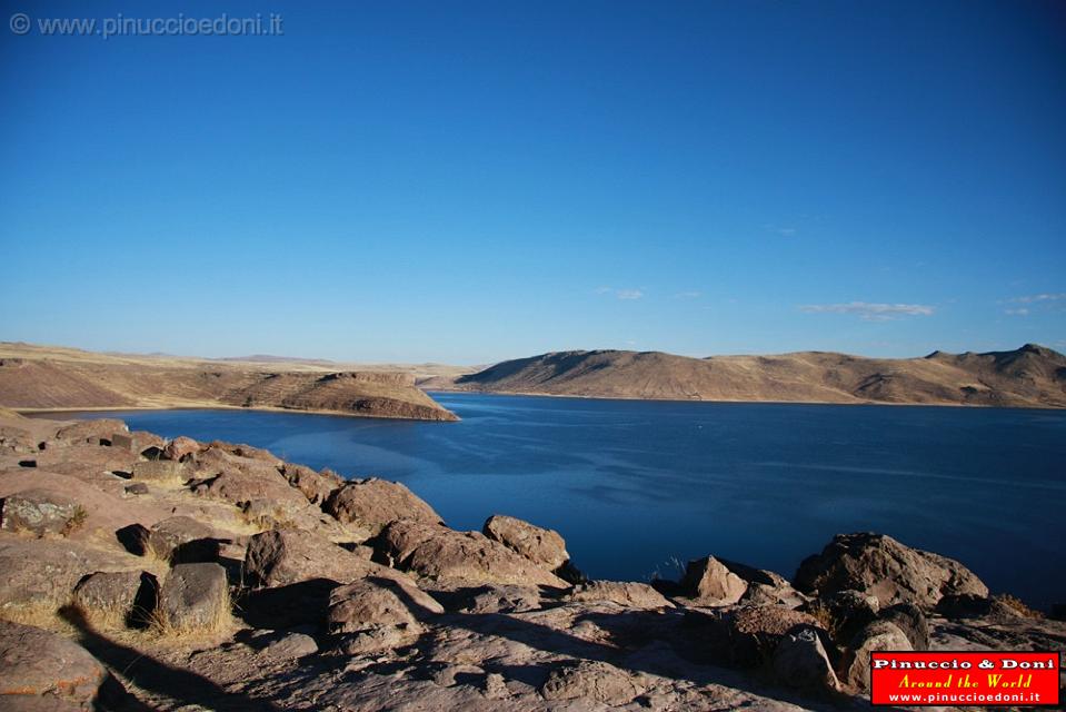 PERU - Sillustani - Lake Umayo  - 12.jpg